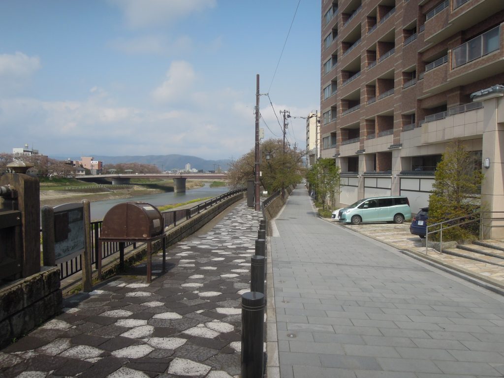 ロアール濱町桜橋粋人／周辺環境１／物件写真豊富／福井市マンションクリエイト