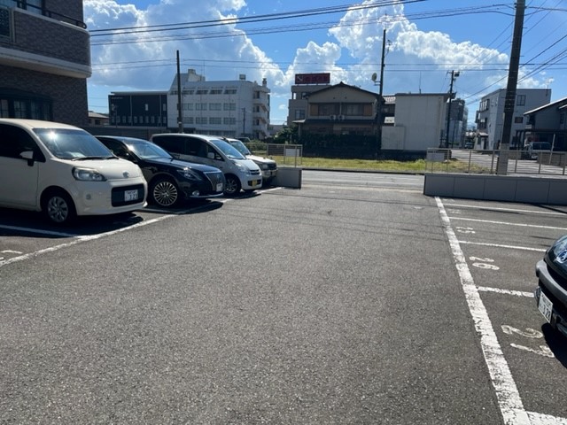 ビブレ大願寺／駐車場／物件写真豊富／福井市マンションクリエイト