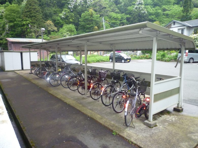 グリーンパーク西木田／自転車置き場 ２／物件写真豊富／福井市マンションクリエイト